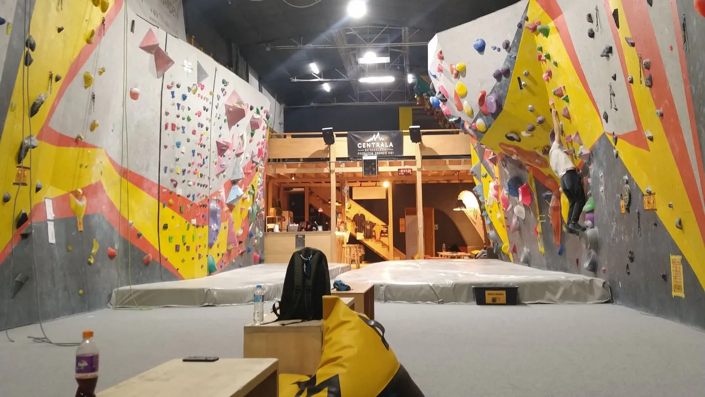 The inside of Central climbing